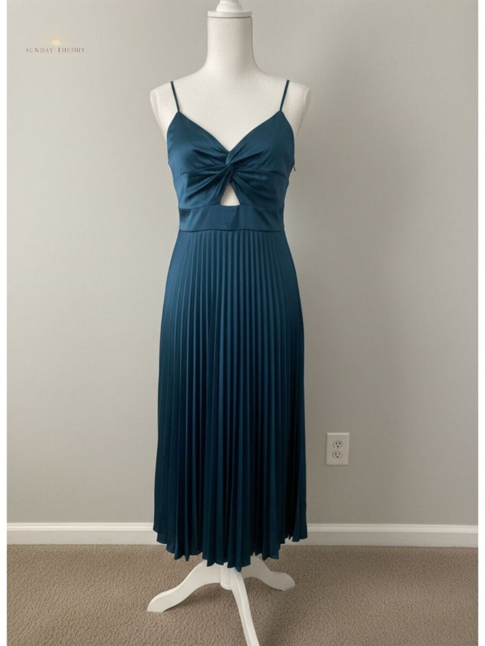 Women's Pleated Cutout Midi Dress Spaghetti Strap
